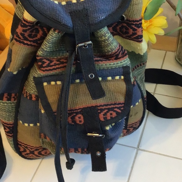 ‘Sun n Sand’ Saddle Blanket Drawstring Backpack (#8) - Picture 3 of 12